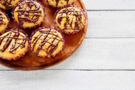 fresh cupcakes with chocolate frosting, food closeupの写真素材