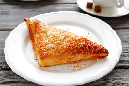 apple pie on a white plate, top viewの写真素材