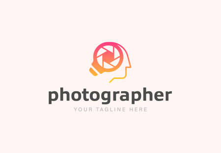 Light bulb, lens and human head.のイラスト素材