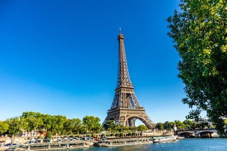 Exploring the beautiful capital of France - Paris - Ãle-de-France - Franceのeditorial素材
