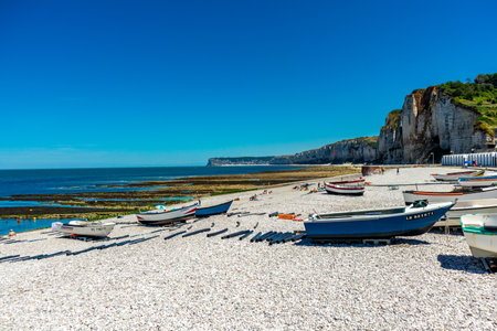 Beach walk on the beautiful alabaster coast near Yport - Normandy - Franceのeditorial素材