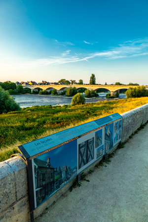 Summer discovery in the beautiful Seine Valley at Amboise Castle - Indre-et-Loire - Franceのeditorial素材