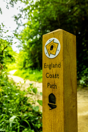 A stroll through the harbour town of Hastings and the beautiful seafront - Sussex - United Kingdom