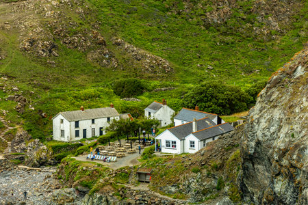 A circular walk to the southernmost point of the English mainland - Lizard Point in beautiful...