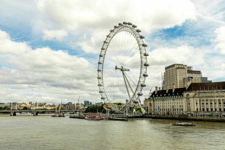 A short city stroll and exploration tour through the metropolis of London along the famous sights on the River Thames - United Kingdomの写真素材