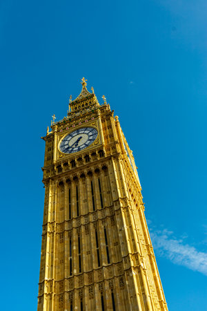 A short city stroll and exploration tour through the metropolis of London along the famous sights on the River Thames - United Kingdomの写真素材
