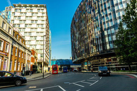 A short city stroll and exploration tour through the metropolis of London along the famous sights on the River Thames - United Kingdomの写真素材