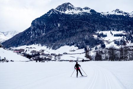 A round of cross-country skiing in the Three Peaks Nature Park from Dobbiaco to Lake DÃ¼rrensee - South Tyrol - Italyの写真素材