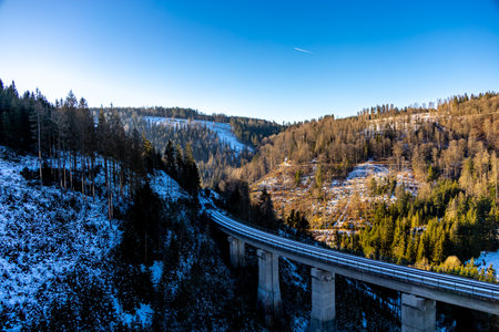 Winter hike in the glassblowing town of Lauscha to the town on the Rennsteig Neuhaus am Rennweg -...