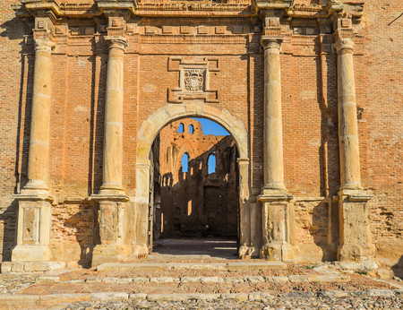The remains of St Martin church in Belchite, a town in Aragon that was completely destroyed during the Spanish civil war - Belchite - Spainのeditorial素材