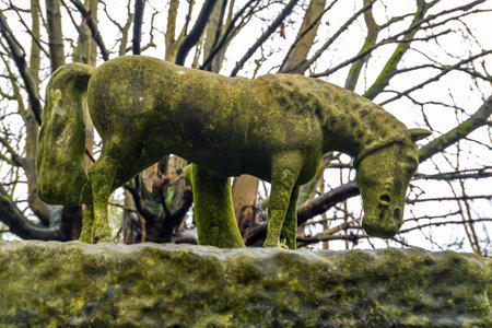 London/UK. 12.2.20. A stone horse atop a grave in the western part of Highgate Cemetery in north Londonのeditorial素材