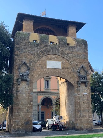 Florence Tuscany Italy, November 22th, 2018. Porta San Gallo on Piazza della Liberta.のeditorial素材