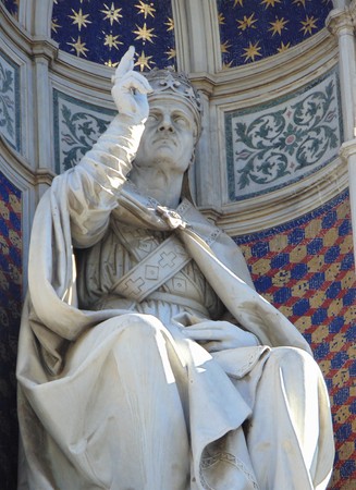 Florence Tuscany Italy, November 8th, 2018. Florence Duomo Cathedral, Flora, Italyのeditorial素材