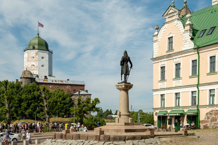 Vyborg, Leningrad region, Russia. - July 02, 2002. The historical square of the city with a view of the medieval defensive fortress and the monument. Tourism, local tourism. Selective focus.のeditorial素材
