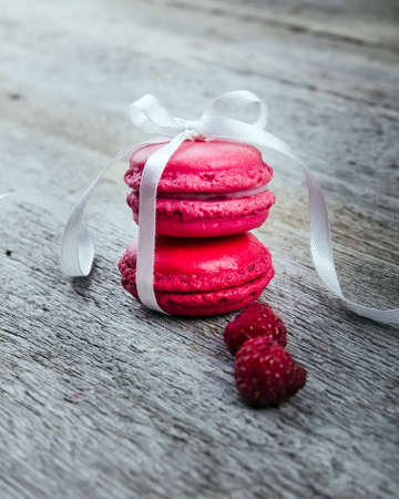 Macaroons with berriesの写真素材