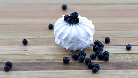 dessert - white marshmallows and blueberriesの写真素材