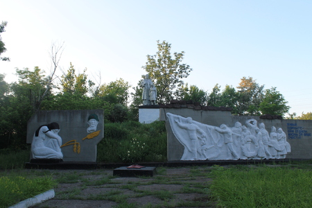 Monument to fallen soldiers in Ukraine. Mass graveのeditorial素材