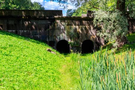 Dam-bridge (Wittolov bridge) in Catherine park at Tsarskoye Selo in Pushkin, Russiaの写真素材