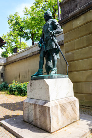 Statue of Berthold V, duke of Zahringen, founder of Bern city, in Bern, Switzerlandのeditorial素材