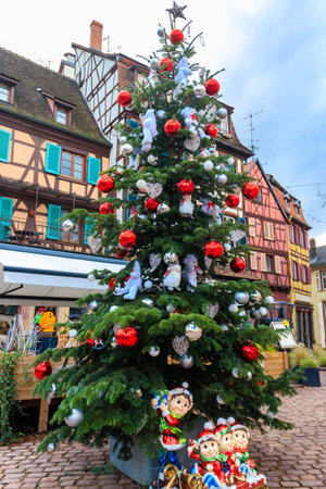 Christmas tree decorated with teddy bears and baubles in Colmar, Alsace, Franceの写真素材