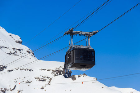 Cable car to the summit of the Schilthorn in Bernese Oberland, Switzerlandの写真素材