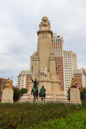 Monument to Miguel de Cervantes featuring a statue of Don Quixote and Sancho Panza in Plaza de Espana in Madrid, Spainの写真素材