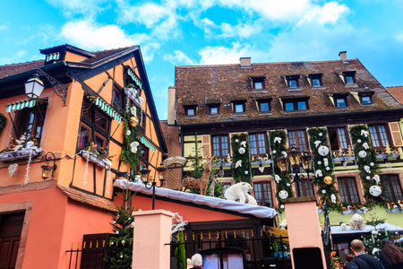 Traditional Alsatian half-timbered houses in old town of Colmar, decorated at christmas time, Alsace, Franceの写真素材