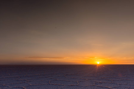 sunset salar de uyuniの写真素材