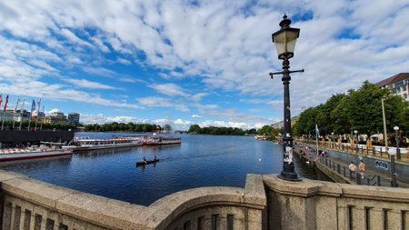 Jungfernstieg is an urban promenade in Hamburg, Germany. It is the city's foremost boulevard.のeditorial素材