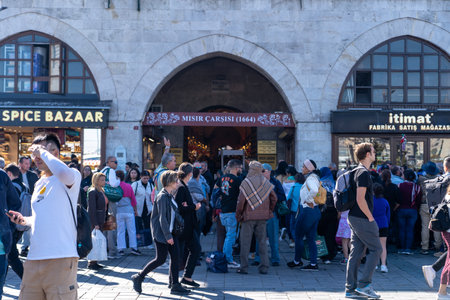 The main entrances of Egyptian Spice Bazaar in Istanbul called MÄ±sÄ±r ÃarÅÄ±sÄ±のeditorial素材