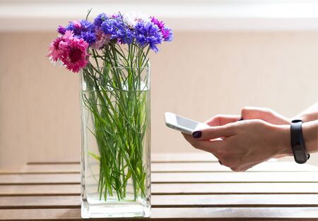 Order flowers in an online store via the app on your phone