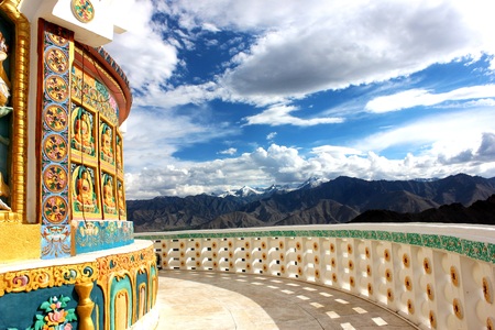 Side view of Santistupa of a monastery at Ladakh, india.のeditorial素材