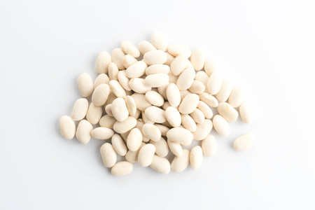 grop white bean  isolated on a white backgroundの写真素材