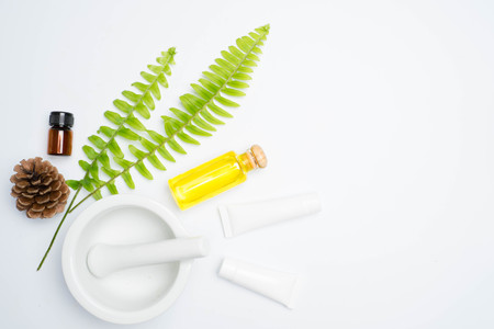 scrubs with natural ingredients leaves on white backgroundの写真素材