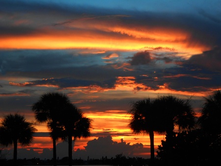           Sunset Madeira Beach Floridaの写真素材