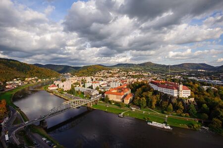 View of the beautiful city of Dï¿½ï¿½ï¿½n in northern Bohemiaの写真素材