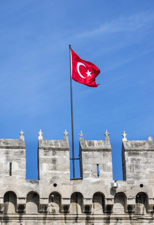 Topkapi Palace and Turkish flag,Istanbulのeditorial素材