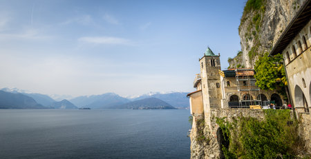 santa caterina del sasso, italyのeditorial素材