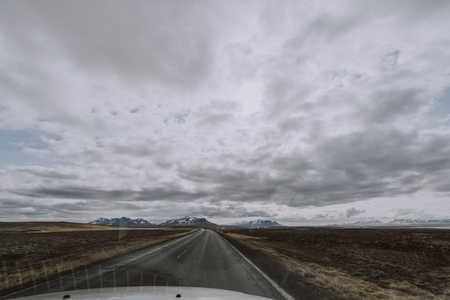 Wanderlust explorer discovering icelandic natural wonders.の写真素材