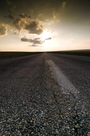 sunset on road go away
の写真素材