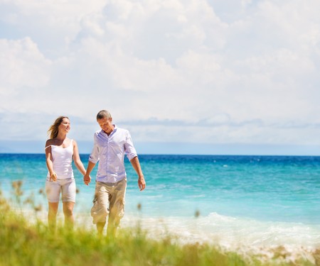 couple having fun at the beachの写真素材