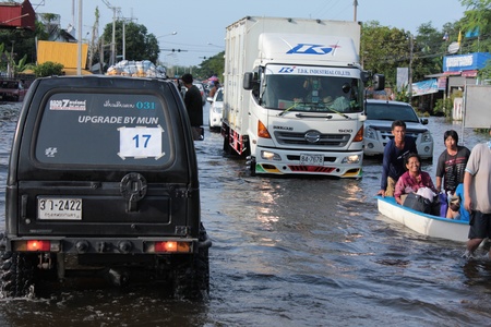 Thailand flooded, Ban Mi district, Lopburi, Thailand at 2 October 2011のeditorial素材