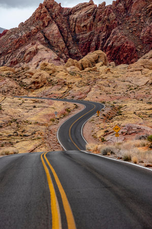 Winding Road in Valley of Fire State Park, Nevada, USAの写真素材