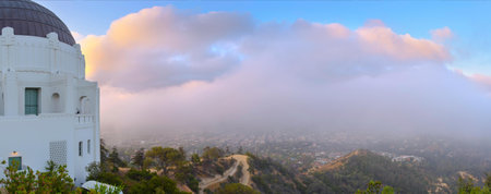 Panoramic view of Los Angeles from the Griffith Observatory, Californiaの写真素材