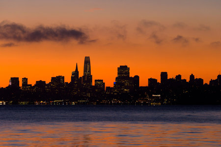 4K Image: San Francisco Morning Silhouette Panoramaの写真素材