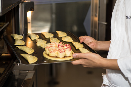 Chef is making dessertsの写真素材