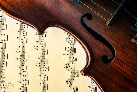 Violin with a music noteの写真素材