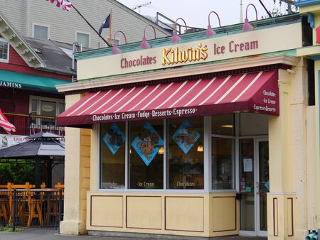 Newport, Rhode Island-September 2017: Front of Kilwin's chocolates and ice cream house in Newport.のeditorial素材