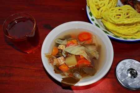 Sayur asem or sayur asam is a Southeast Asian vegetable soup originating from Indonesia. It is a popular Indonesian dish, consisting of vegetables in tamarind soup. Common ingredients are peanuts,の写真素材