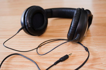 full size headset is a headset type it bigger than inear headset